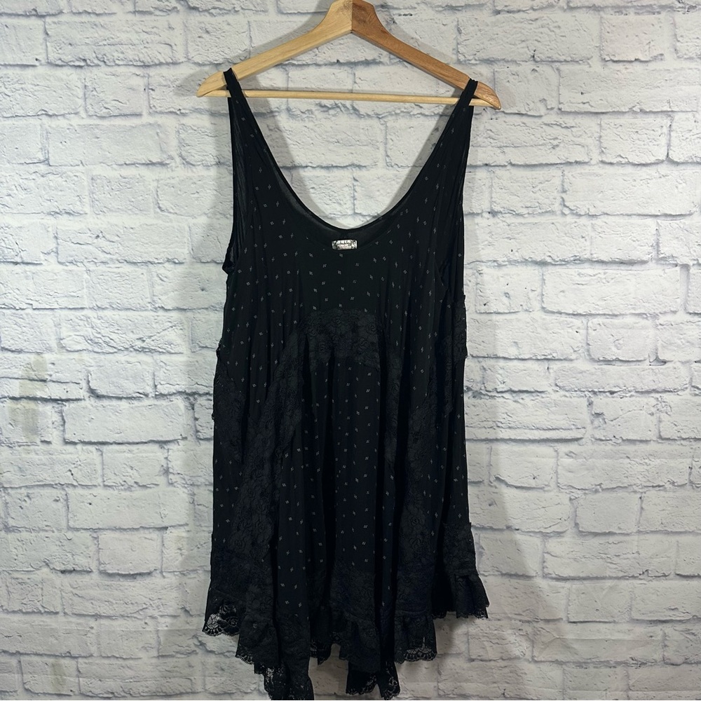 Intimately Free Black Sleeveless Slip Swing Dress Sz Medium Romantic